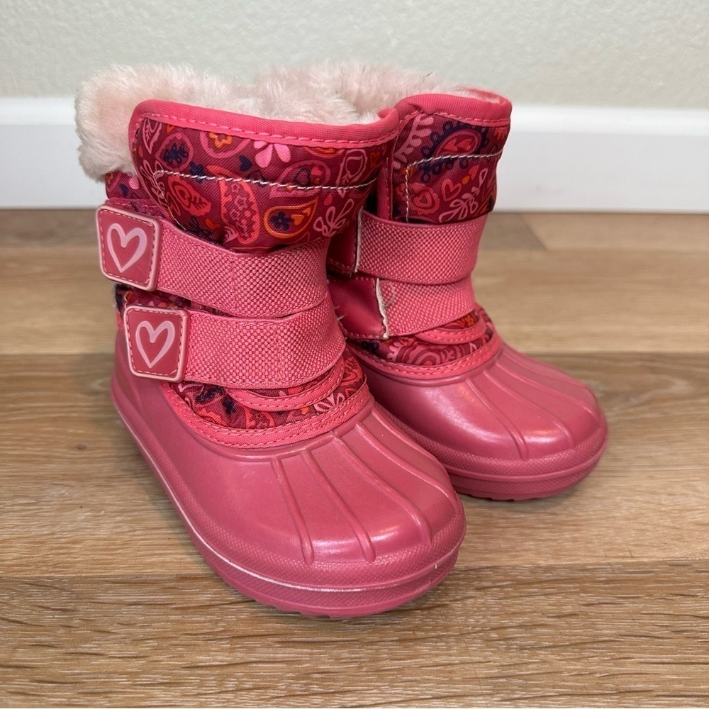Cat & Jack Girls Size 5/6 Pink Thermolite Faux Fur Snow Boots
